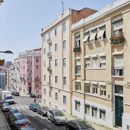 Sara Lisboa Apartment Апартаменты Лиссабон