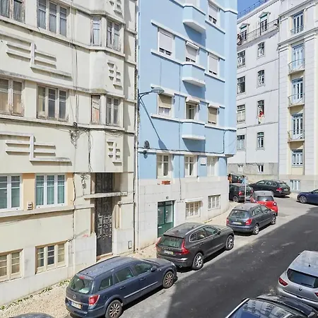 Sara Lisboa Apartment Апартаменты *